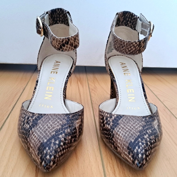 Anne Klein SZ 5.5 AKKNELL Tan Beige Stilletto Heels Point Toe Snakeskin EUC - Picture 7 of 7